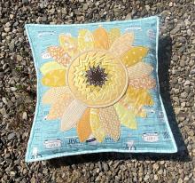 SUNFLOWER CUSHION PATTERN