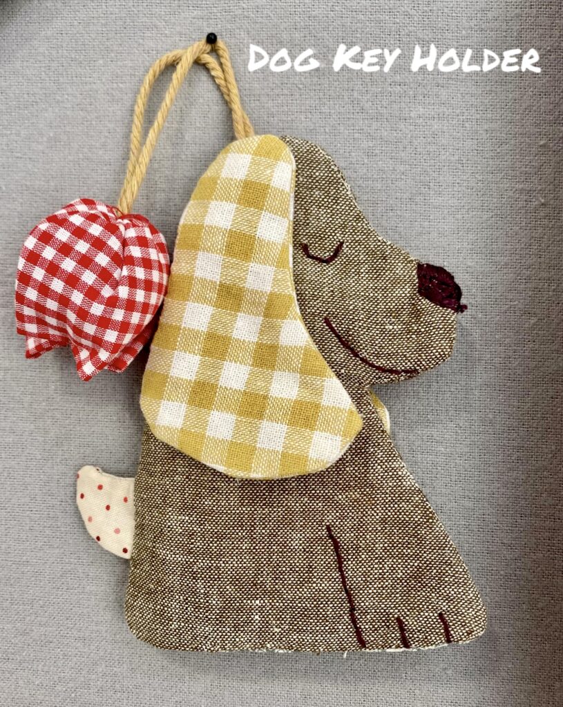 DOG KEY HOLDER