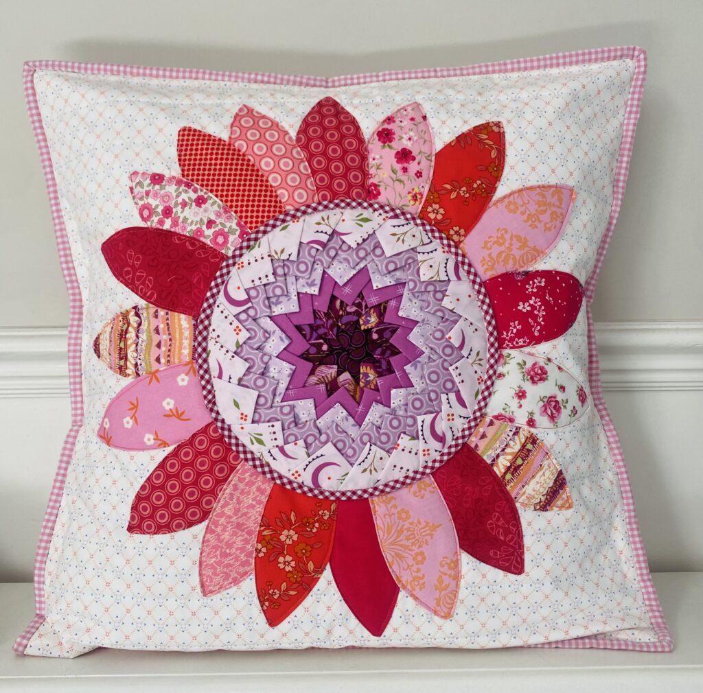 PINK DAISY CUSHION