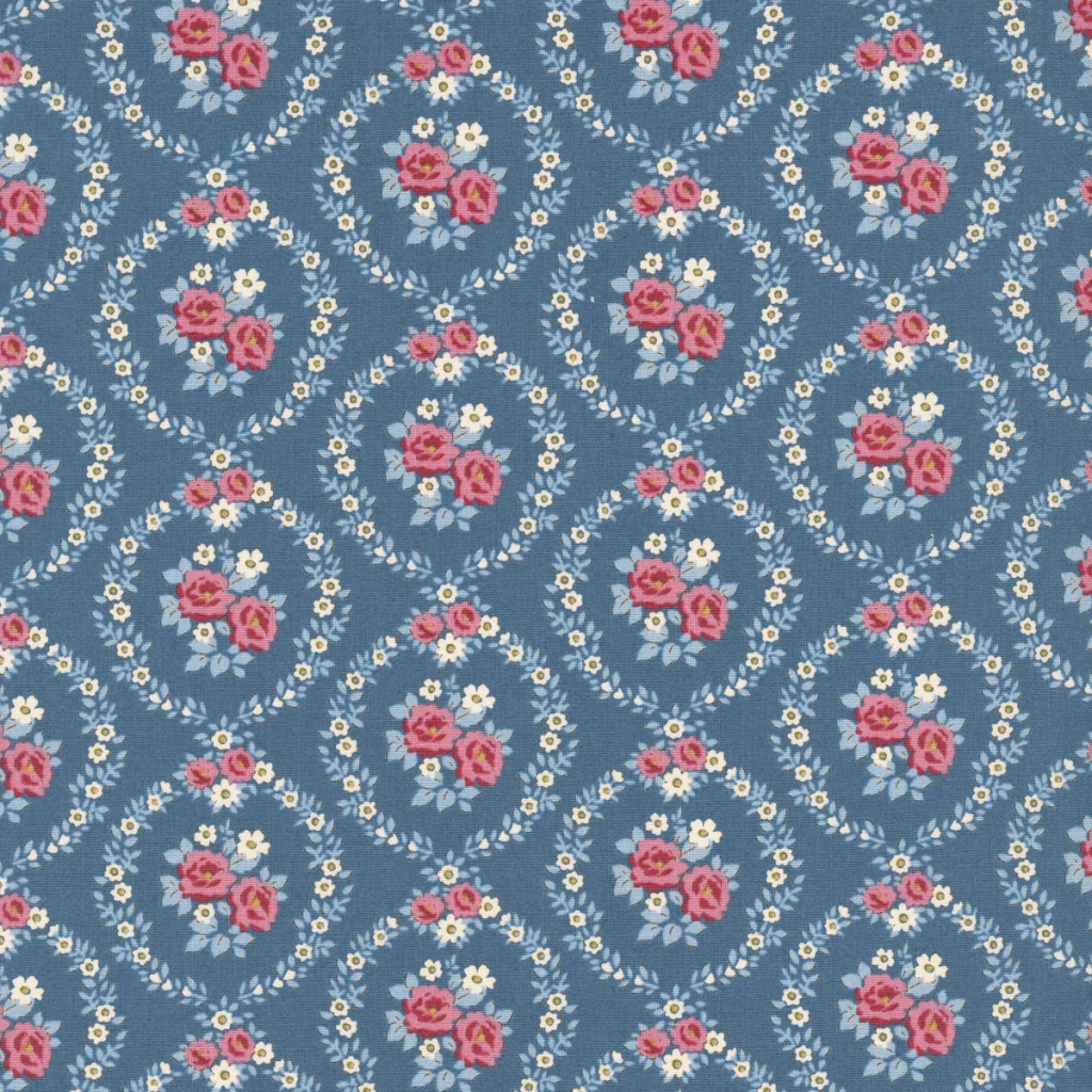 Tilda 110 Village Life Mable Blue